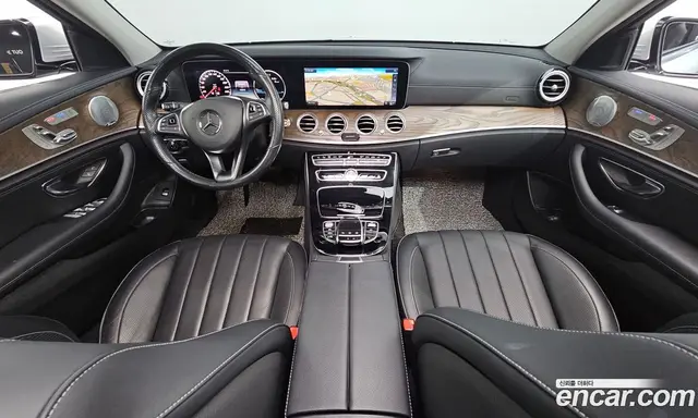 Mercedes-Benz E-Class 2018 2.0 автомат (гидро), миниатюра 7
