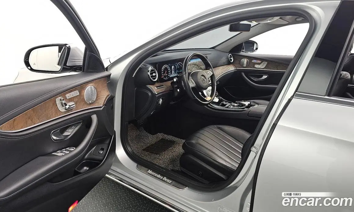 Mercedes-Benz E-Class 2018 2.0 автомат (гидро), фото 10