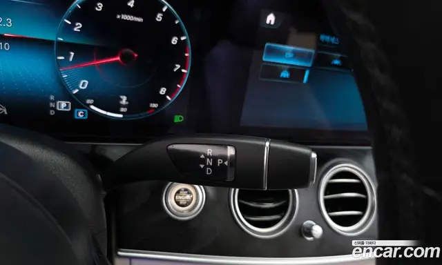 Mercedes-Benz E-Class 2022 2.0 автомат (гидро), миниатюра 9