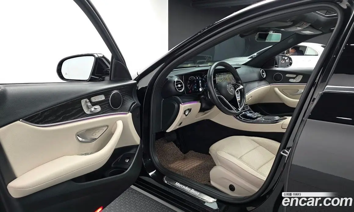 Mercedes-Benz E-Class 2022 2.0 автомат (гидро), фото 10