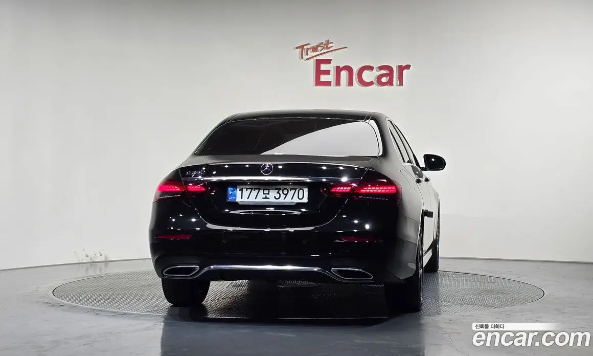 Mercedes-Benz E-Class 2022 2.0 автомат (гидро), фото 4