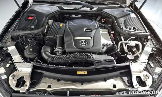 Mercedes-Benz E-Class 2022 2.0 автомат (гидро), миниатюра 6