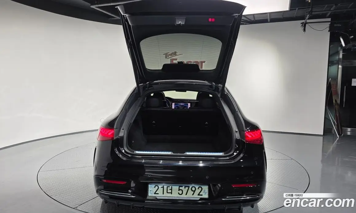 Mercedes-Benz EQS 2022 0.3 автомат (гидро), фото 36