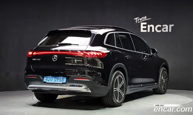 Mercedes-Benz EQS 2023 0.3 автомат (гидро), миниатюра 2