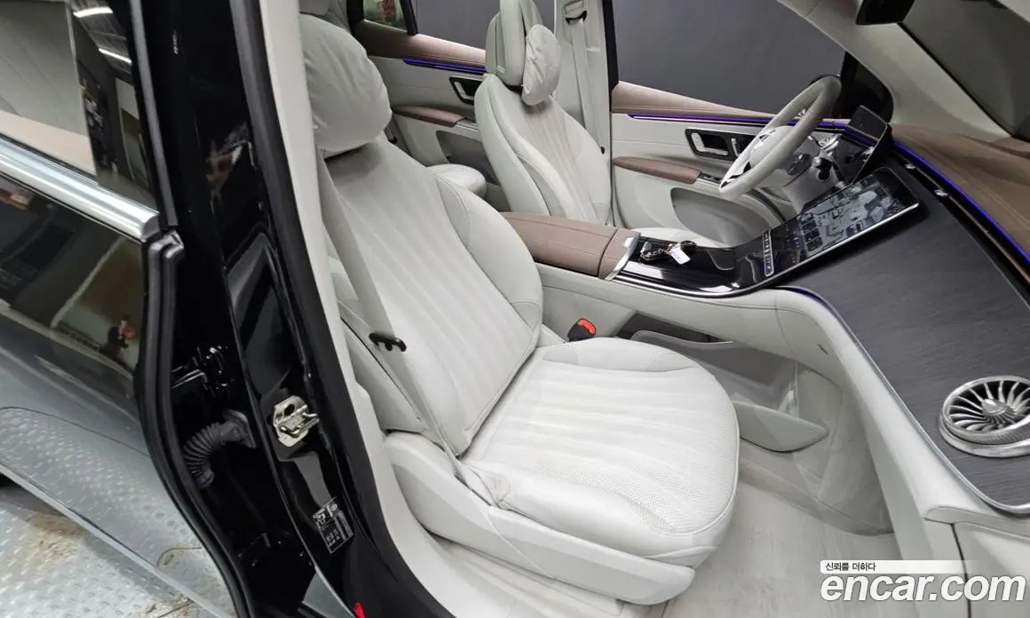 Mercedes-Benz EQS 2023 0.3 автомат (гидро), фото 26