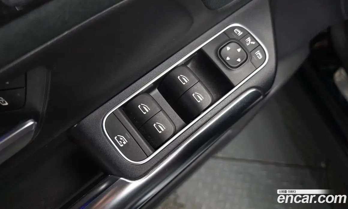 Mercedes-Benz GLA-Class 2021 2.0 автомат (гидро), фото 28