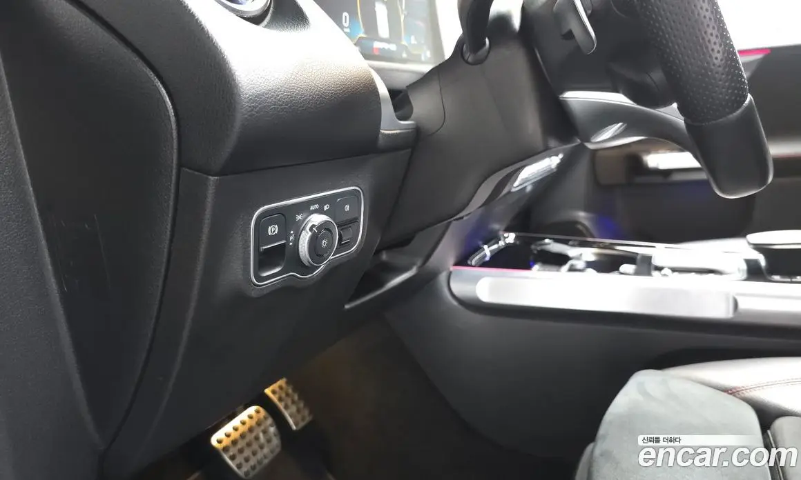 Mercedes-Benz GLB-Class 2022 2.0 автомат (гидро), фото 27