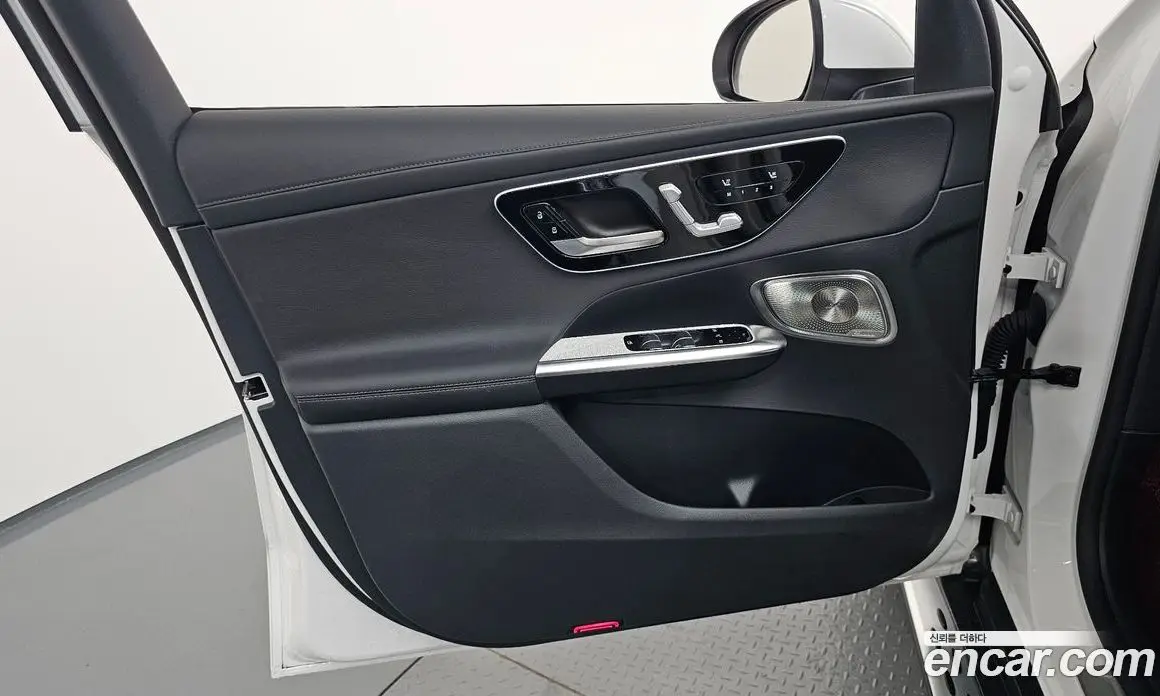 Mercedes-Benz GLC-Class 2024 2.0 автомат (гидро), фото 14