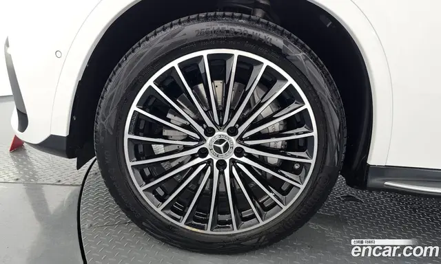 Mercedes-Benz GLC-Class 2024 2.0 автомат (гидро), миниатюра 5