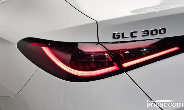 Mercedes-Benz GLC-Class 2024 2.0 автомат (гидро), миниатюра 9