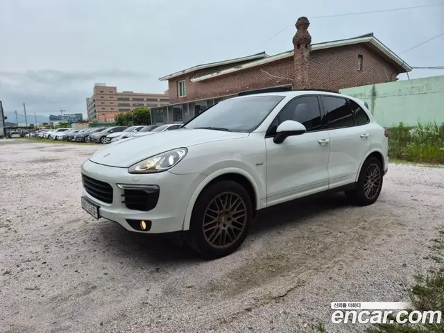 Porsche Cayenne, 2017, 182 800 км