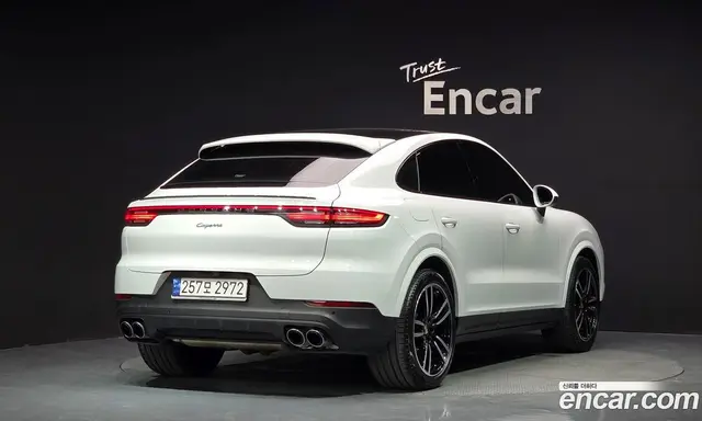 Porsche Cayenne 2023 3.0 автомат (гидро), миниатюра 2