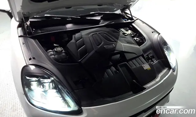 Porsche Cayenne 2023 3.0 автомат (гидро), миниатюра 6