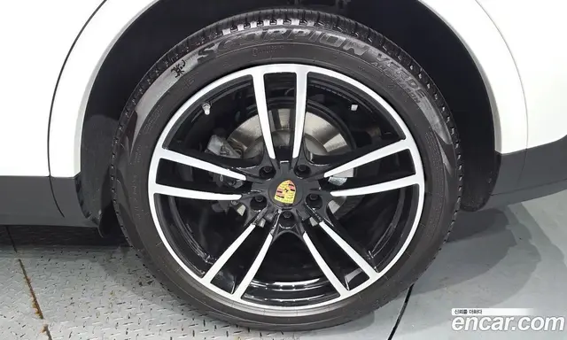 Porsche Cayenne 2023 3.0 автомат (гидро), миниатюра 7