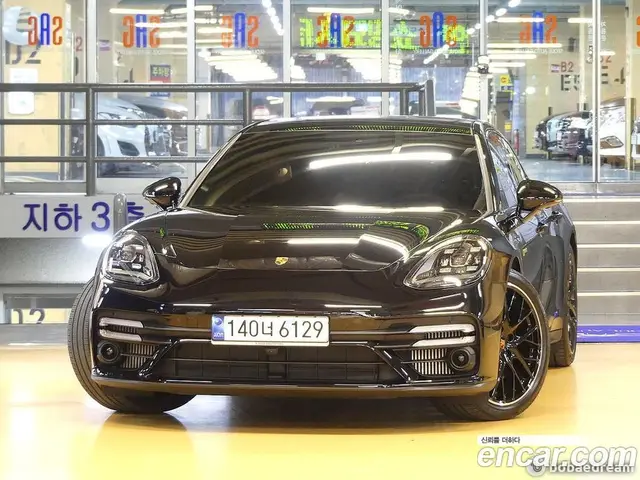 Porsche Panamera 2023 2.9 автомат (гидро), миниатюра 3