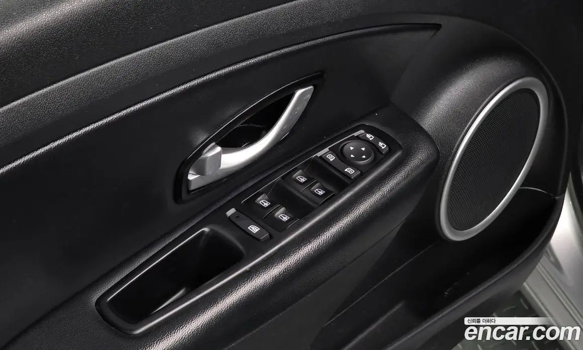 Renault (Samsung) SM3 2015 1.6 автомат (гидро), фото 16 Renault (Samsung) SM3 2015 1.6 автомат (гидро), фото 16
