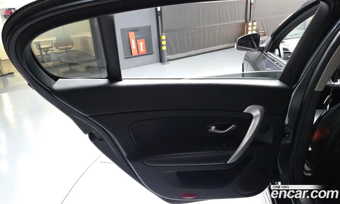 Renault (Samsung) SM5 2013 2.0 автомат (гидро), фото 15 Renault (Samsung) SM5 2013 2.0 автомат (гидро), фото 15