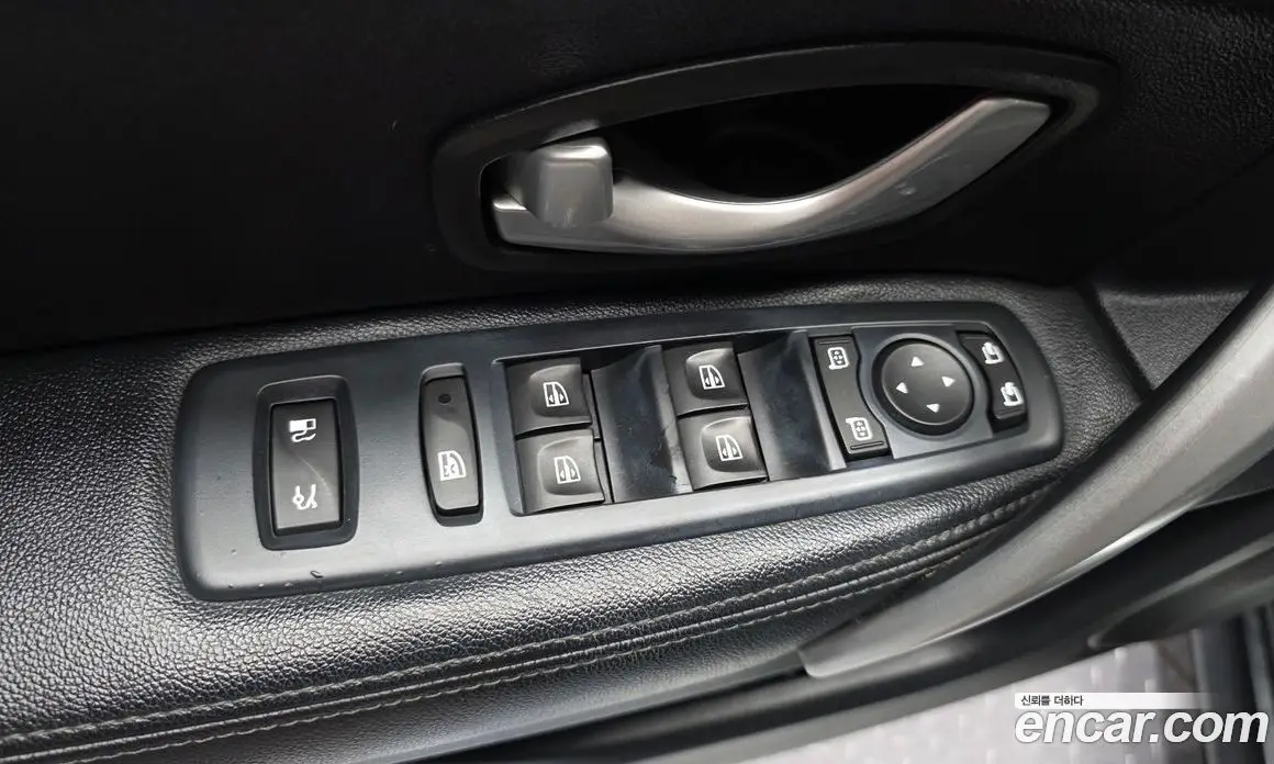 Renault (Samsung) SM5 2013 2.0 автомат (гидро), фото 30 Renault (Samsung) SM5 2013 2.0 автомат (гидро), фото 30