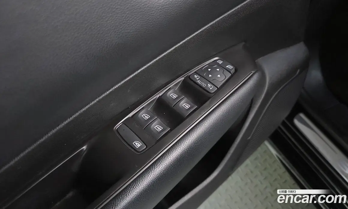 Renault (Samsung) SM6 2017 1.5 автомат (гидро), фото 15 Renault (Samsung) SM6 2017 1.5 автомат (гидро), фото 15