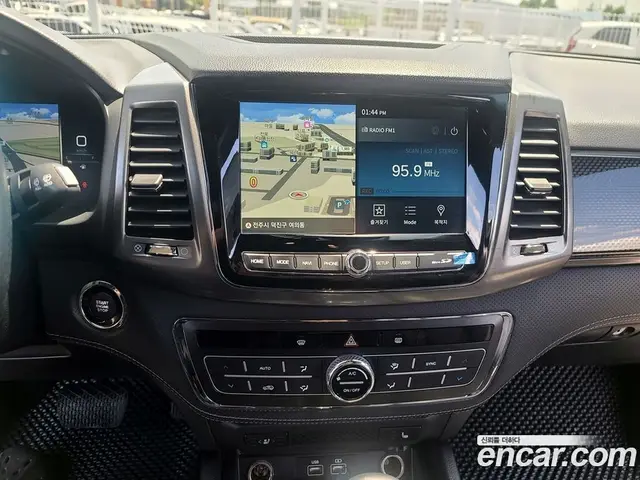 SsangYong Rexton 2022 2.2 автомат (гидро), миниатюра 9