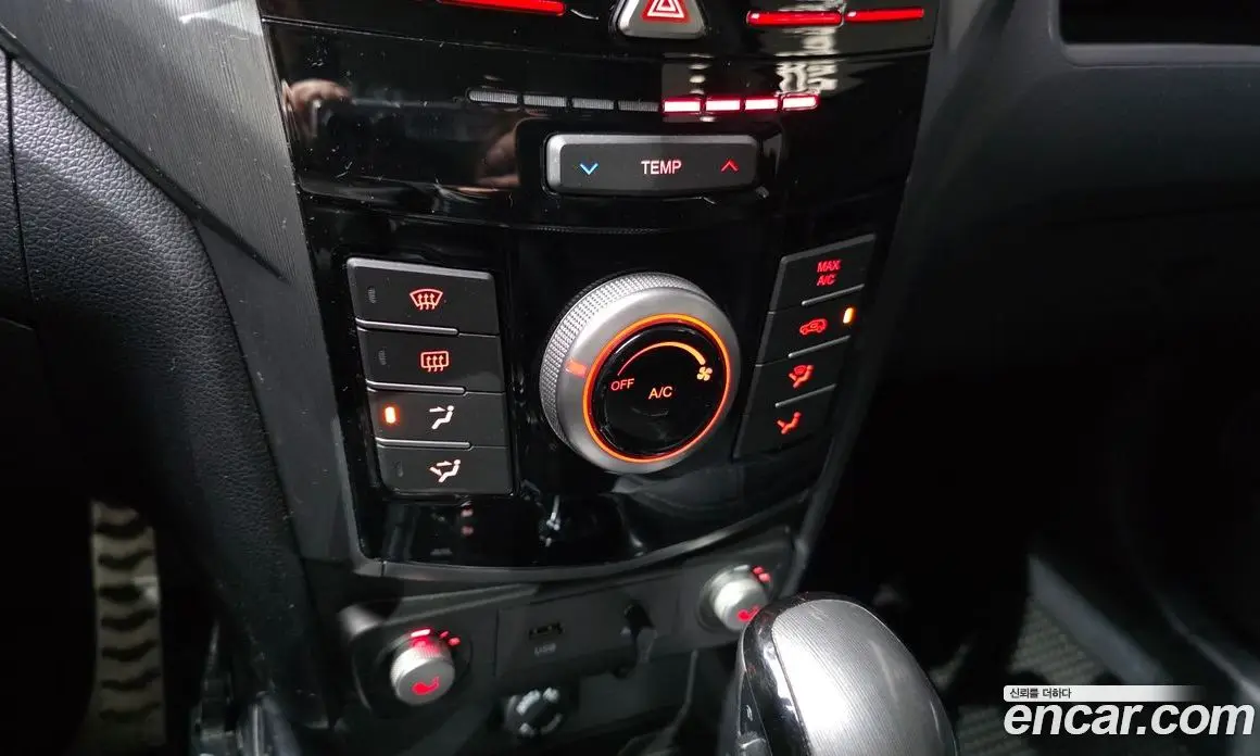 SsangYong TIBOLI 2017 1.6 автомат (гидро), фото 18