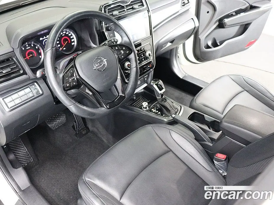SsangYong TIBOLI 2021 1.5 автомат (гидро), фото 17