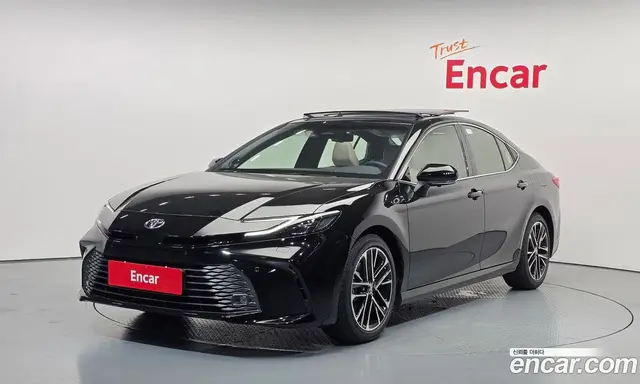 Toyota Camry, 2026, 18 км