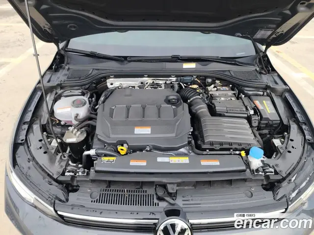 Volkswagen Golf 2025 2.0 автомат (гидро), миниатюра 2