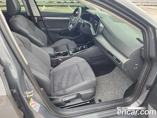 Volkswagen Golf 2025 2.0 автомат (гидро), миниатюра 12