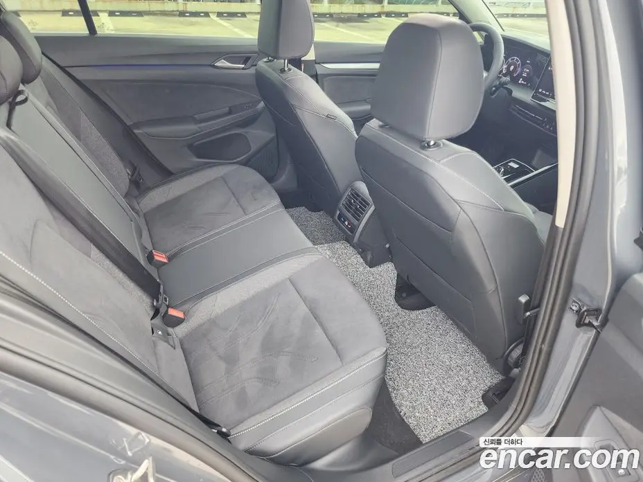 Volkswagen Golf 2025 2.0 автомат (гидро), фото 13