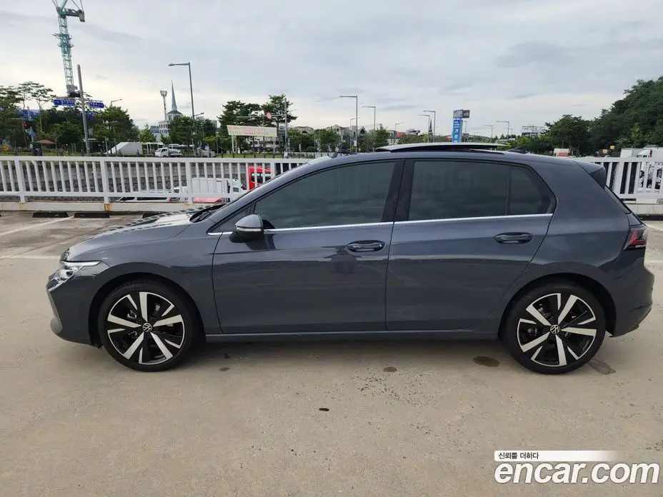Volkswagen Golf 2025 2.0 автомат (гидро), фото 17