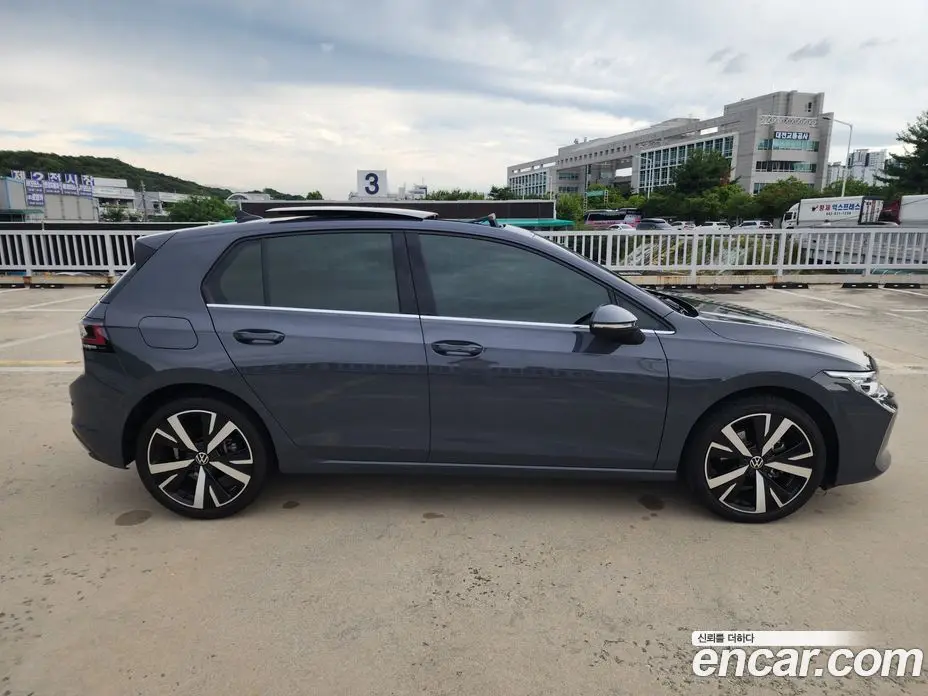 Volkswagen Golf 2025 2.0 автомат (гидро), фото 18