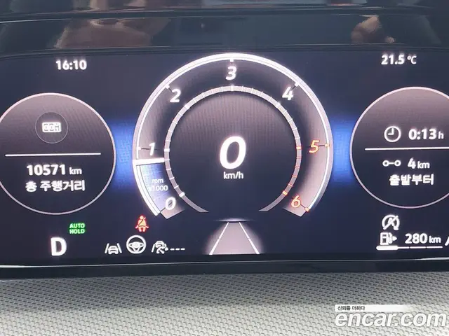Volkswagen Golf 2025 2.0 автомат (гидро), миниатюра 6