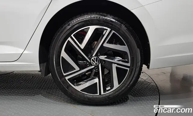 Volkswagen Jetta 2024 1.5 автомат (гидро), миниатюра 7