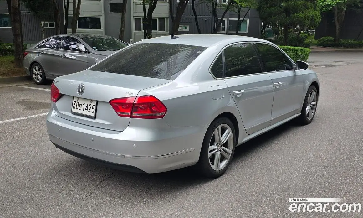 Volkswagen Passat 2015 2.0 автомат (гидро), фото 4