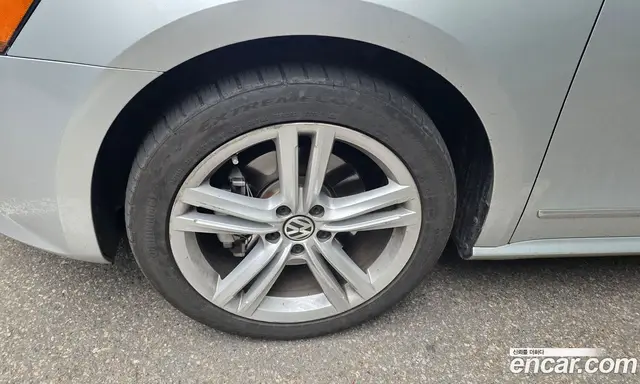 Volkswagen Passat 2015 2.0 автомат (гидро), миниатюра 9
