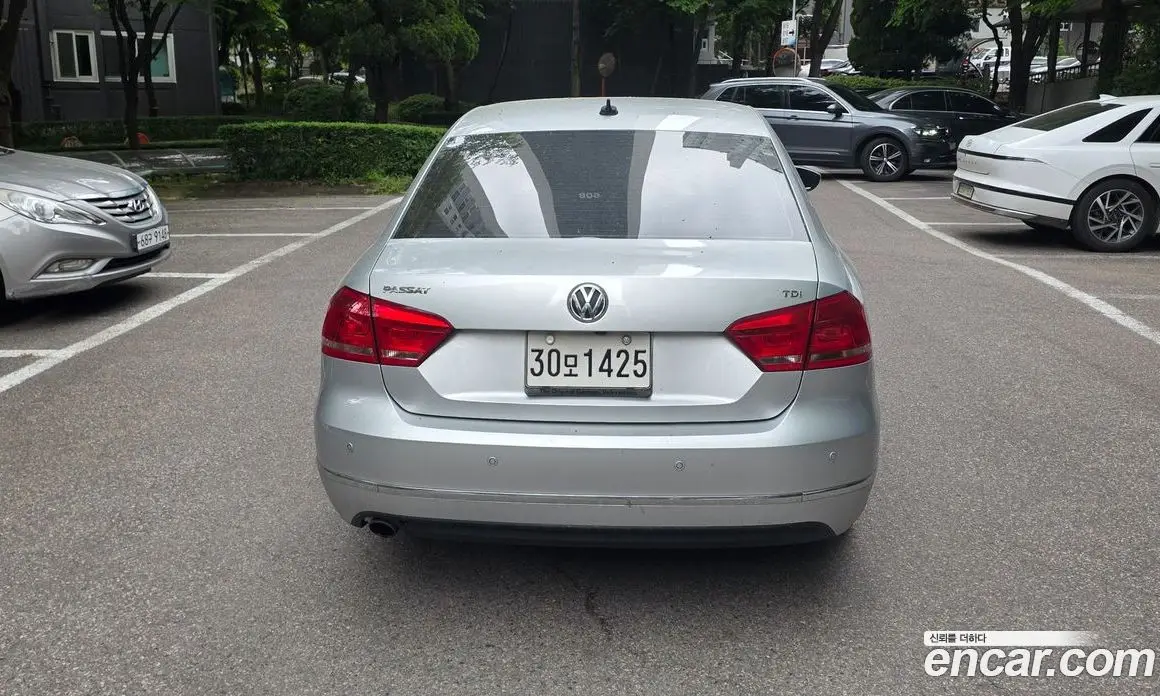 Volkswagen Passat 2015 2.0 автомат (гидро), фото 10
