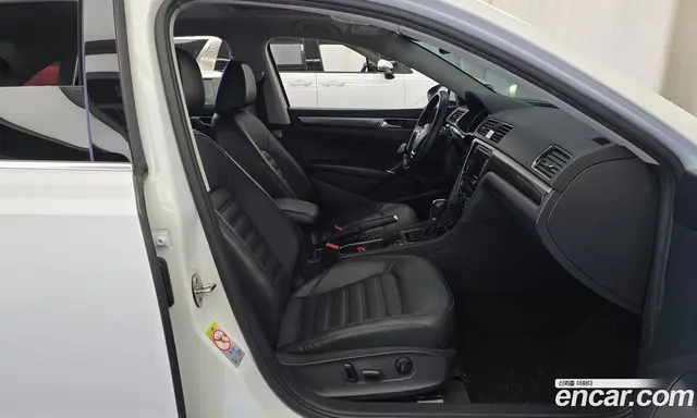 Volkswagen Passat 2018 2.0 автомат (гидро), миниатюра 11