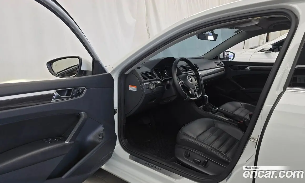 Volkswagen Passat 2018 2.0 автомат (гидро), фото 10