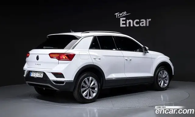 Volkswagen T-Roc 2021 2.0 автомат (гидро), миниатюра 2