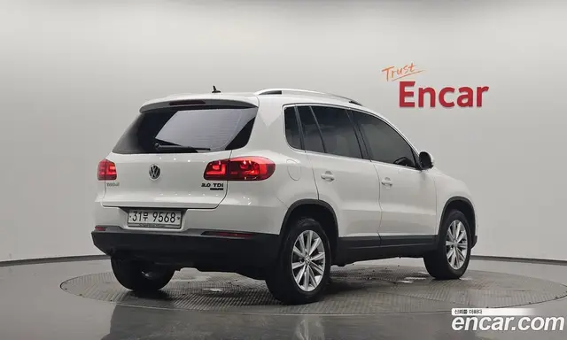 Volkswagen Tiguan 2013 2.0 автомат (гидро), миниатюра 2
