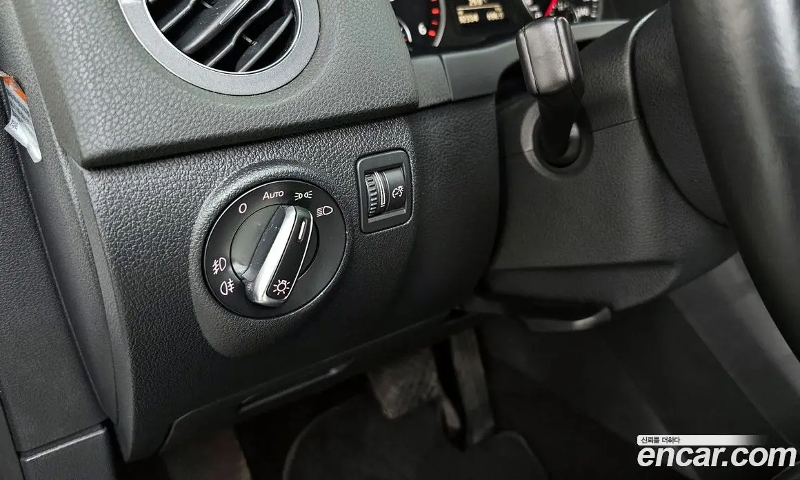 Volkswagen Tiguan 2013 2.0 автомат (гидро), фото 20