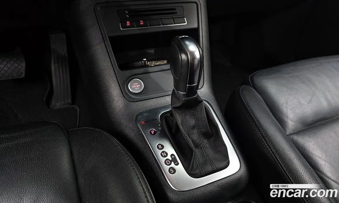 Volkswagen Tiguan 2013 2.0 автомат (гидро), фото 9