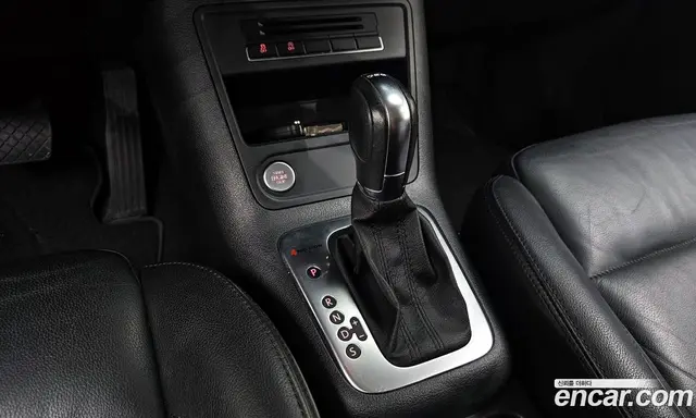 Volkswagen Tiguan 2013 2.0 автомат (гидро), миниатюра 9