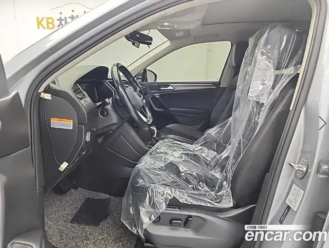 Volkswagen Tiguan 2022 2.0 автомат (гидро), миниатюра 11