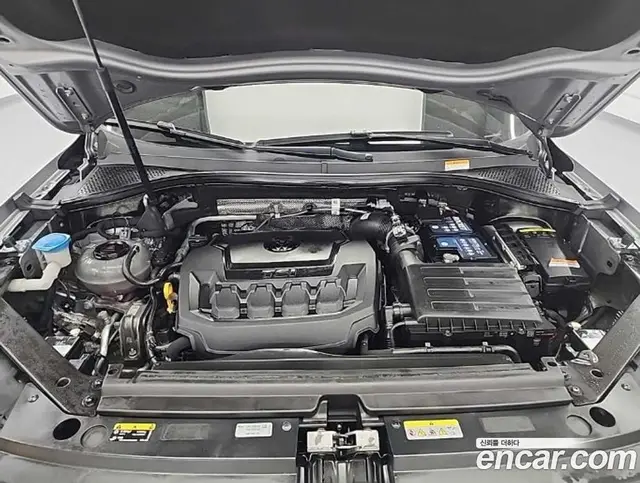 Volkswagen Tiguan 2022 2.0 автомат (гидро), миниатюра 5