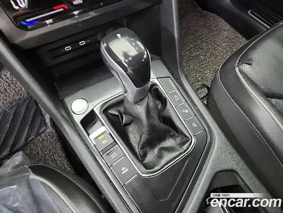 Volkswagen Tiguan 2022 2.0 автомат (гидро), фото 8