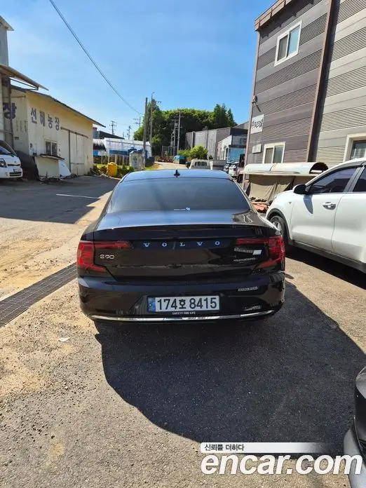 Volvo S90 2024 2.0 автомат (гидро), фото 6