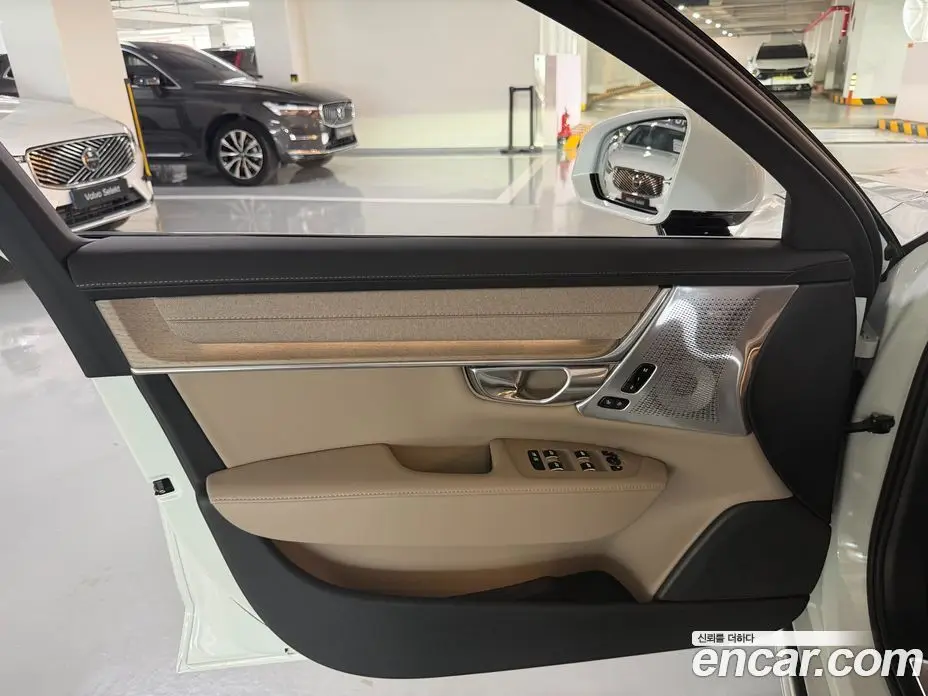 Volvo S90 2025 2.0 автомат (гидро), фото 12 Volvo S90 2025 2.0 автомат (гидро), фото 12