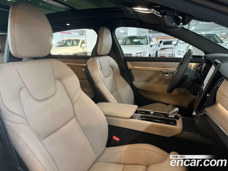 Volvo S90 2025 2.0 автомат (гидро), фото 10 Volvo S90 2025 2.0 автомат (гидро), фото 10